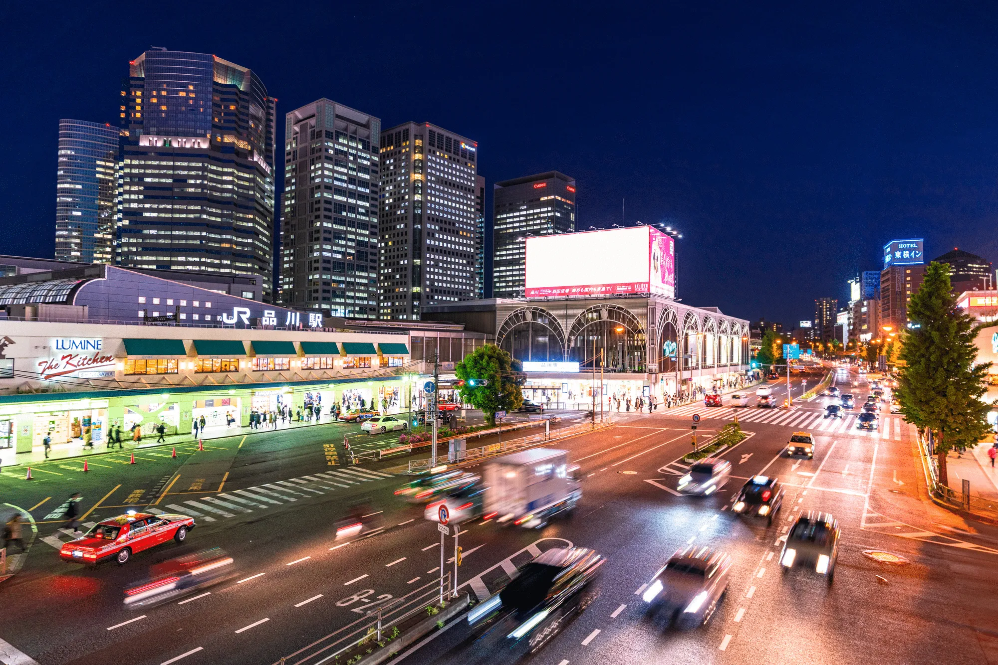 What transportation options are available between Shinagawa Station and Narita Airport? A guide to getting there