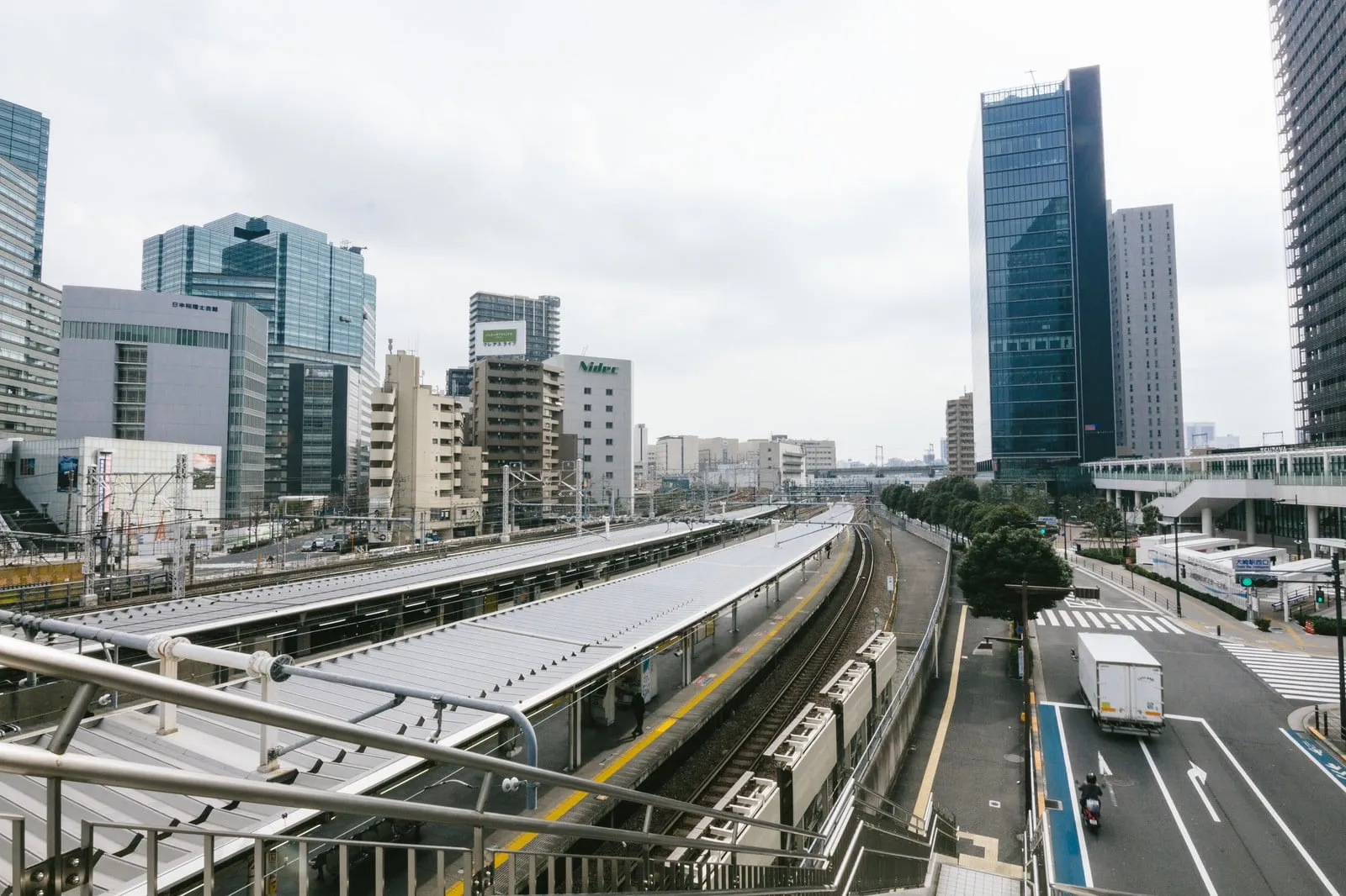 How to Get Between Osaki and Haneda Airport? A Complete Guide to 4 Transportation Options