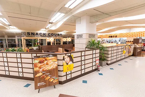 Complete Guide to Naha Airport Cafes | From a Drink Right After Arrival to a Break After Security