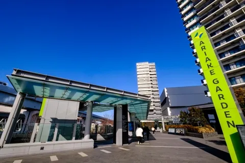 How to Get from Ariake Garden to Haneda Airport by Bus | A Full Comparison with Other Transport Options