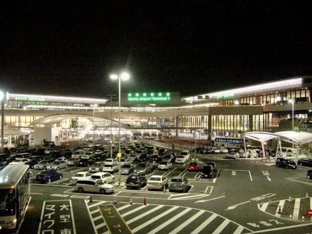 成田空港の深夜便利用者必見！行き方から過ごし方まで解説