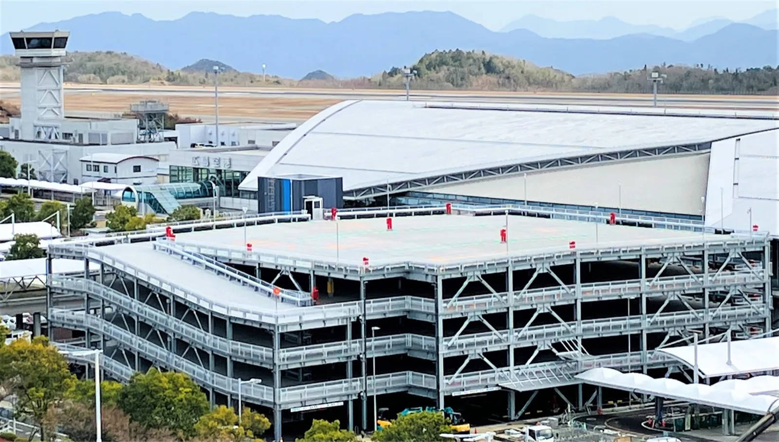 広島空港駐車場完全ガイド｜結局どこが一番おトク？料金・予約方法まとめ