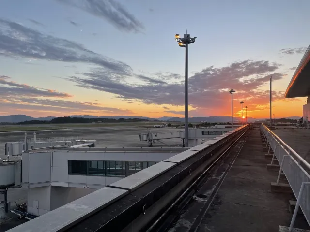 夕暮れの広島空港