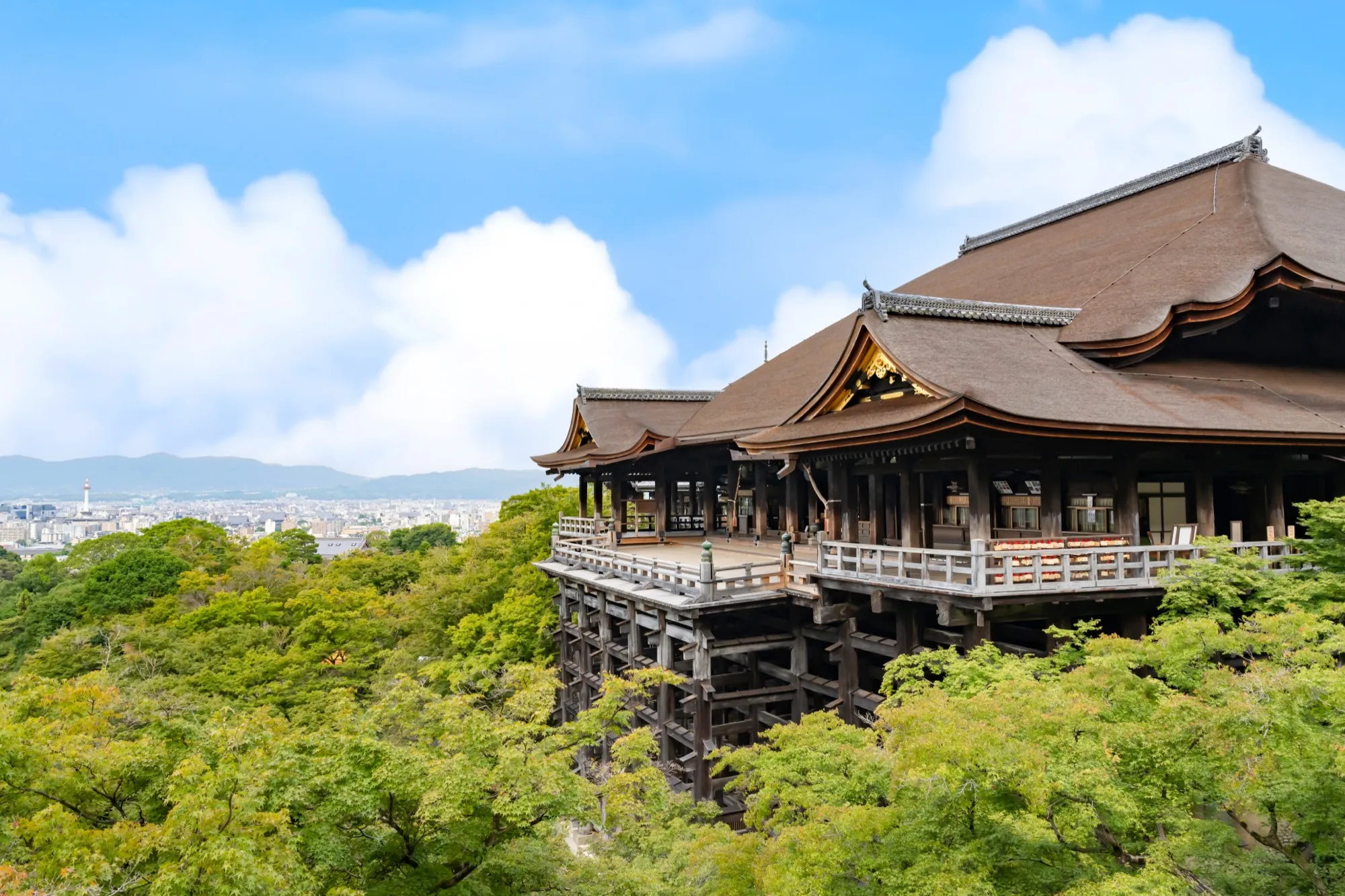 京都観光モデルコース｜早朝4時間で巡る貸切タクシー 伏見稲荷・清水寺・金閣寺