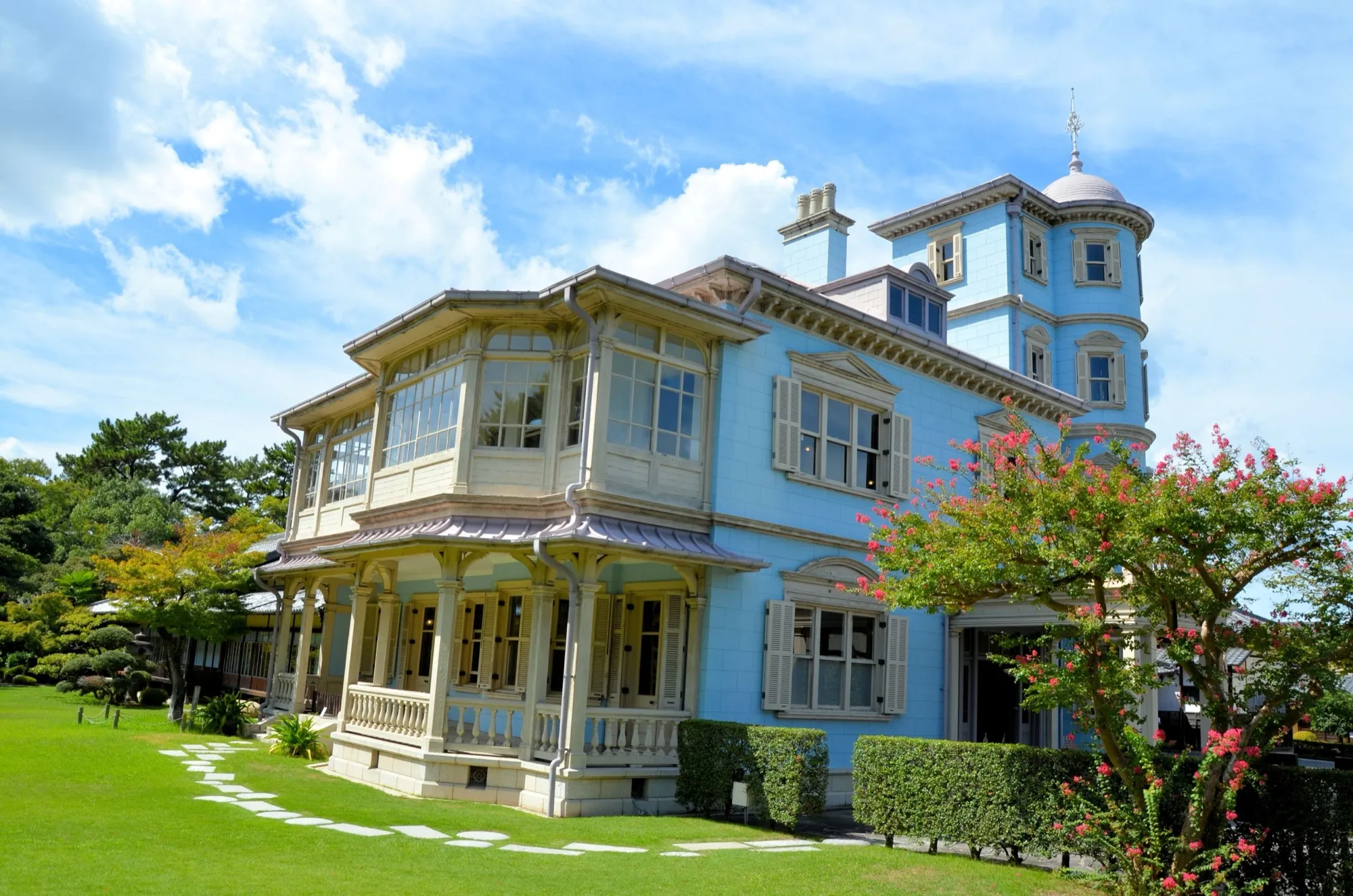 The Western-style mansion at Rokkaen
