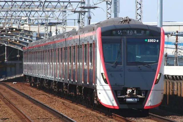 How to Get to Haneda Airport by Train or Monorail: Which Station to Get Off At and Fares