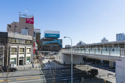 What buses run from Nakano Station to Haneda Airport? A full guide to your other options too