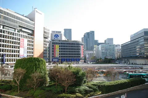 Taxi Fare and Travel Time from Shinjuku to Haneda Airport: Other Transport Options Explained!